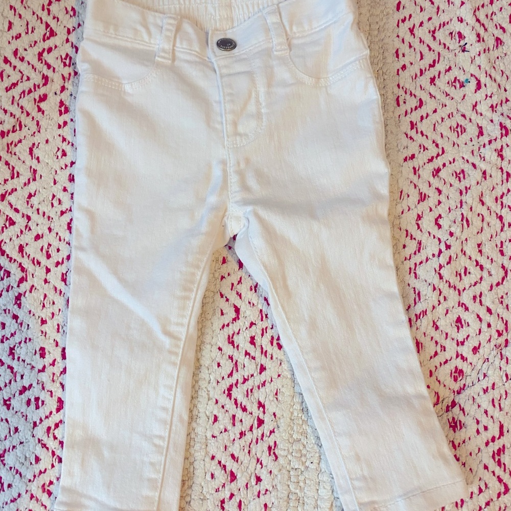 Old navy toddler skinny white jeans, new!